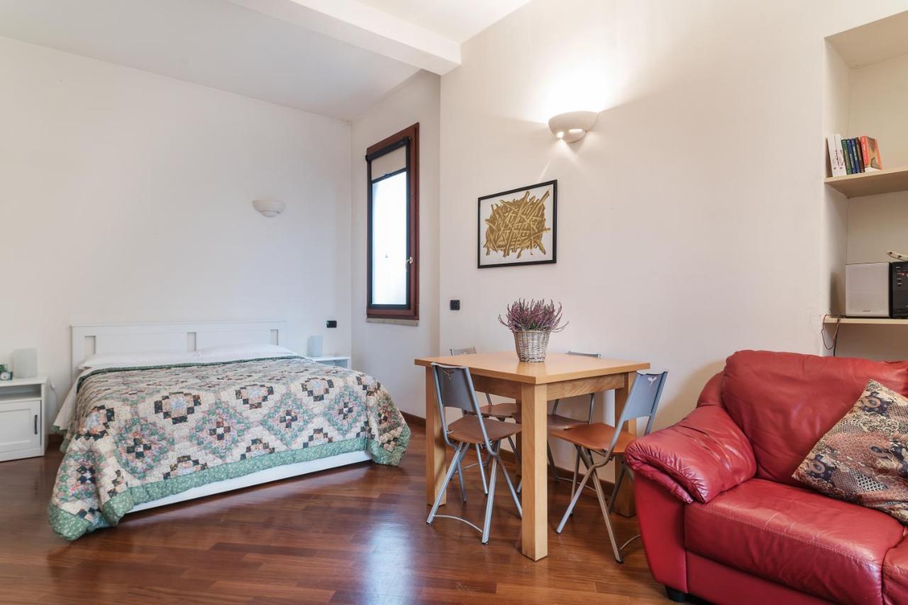 Bologna Central Studio Екстер'єр фото